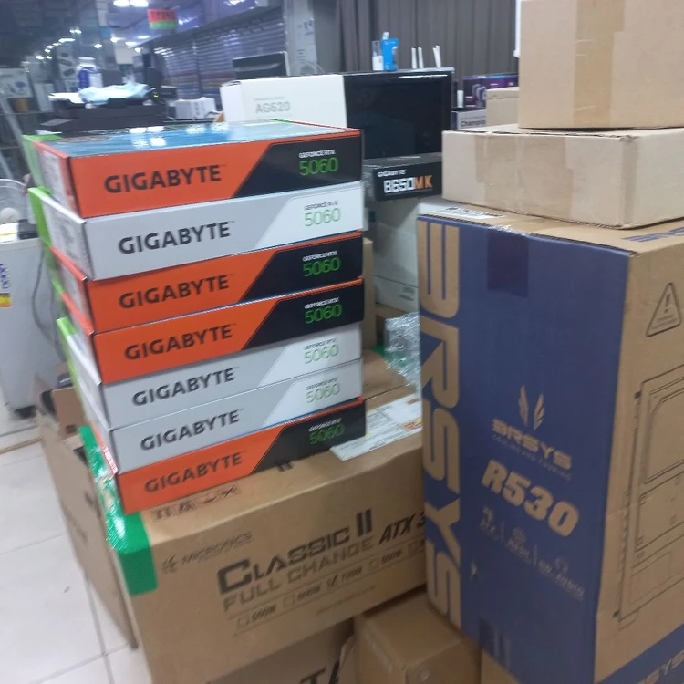 RTX5060 미개봉신품 - 안심되는 중고거래