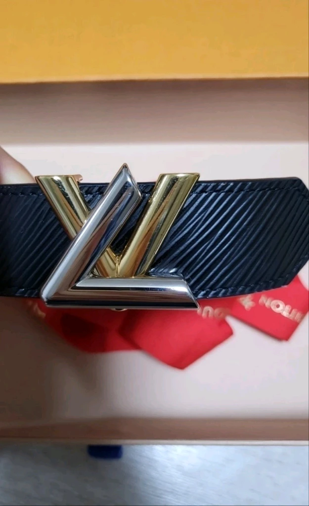 루이비통 벨트 여성벨트 LV 트위스트 30MM 75사이즈 벨트 이미지