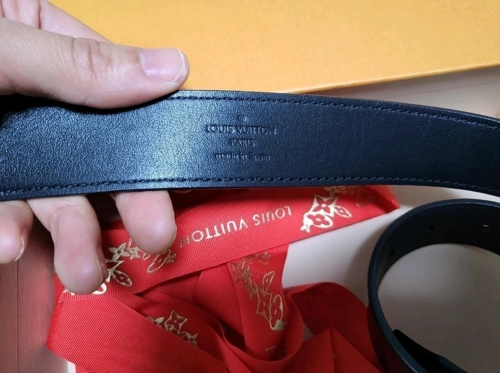 루이비통 벨트 여성벨트 LV 트위스트 30MM 75사이즈 벨트 이미지