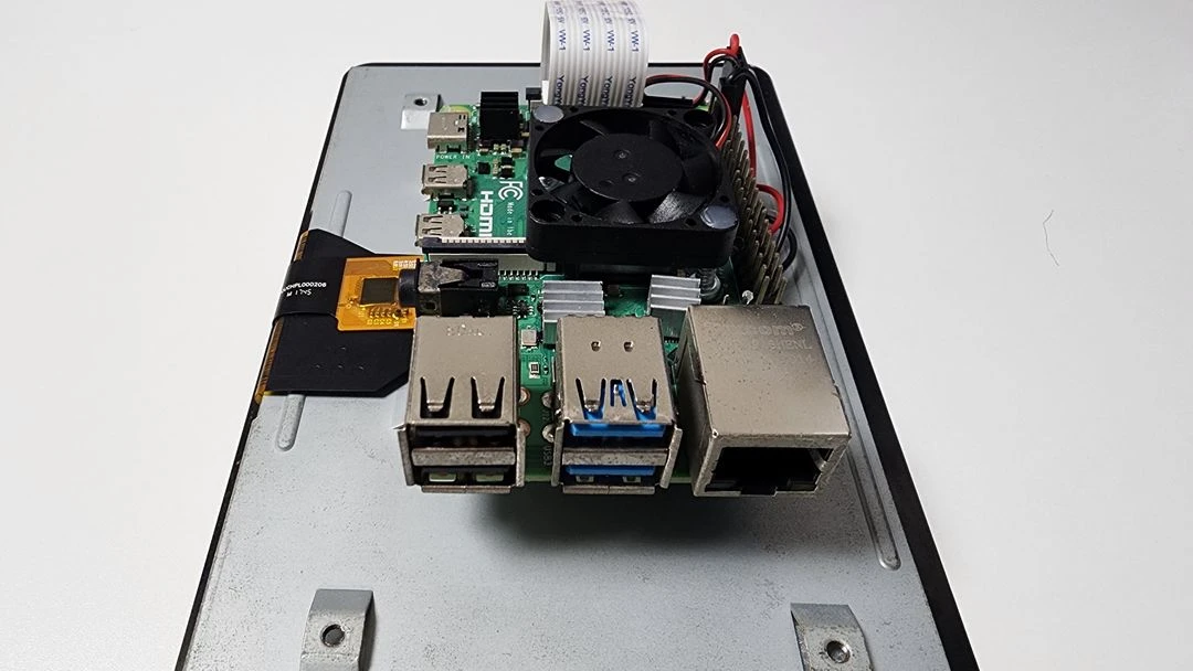 라즈베리파이 4b 8gb + 7인치 디스플레이 이미지