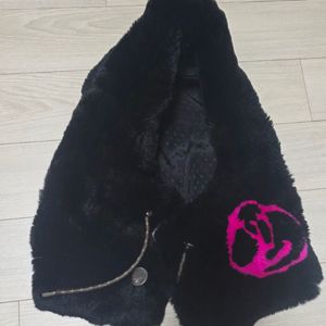 루이비통 블랙 퍼 머플러(한정판) 이미지