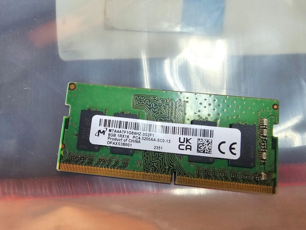 마이크론 DDR4 8GB 노트북용 램 메모리 이미지