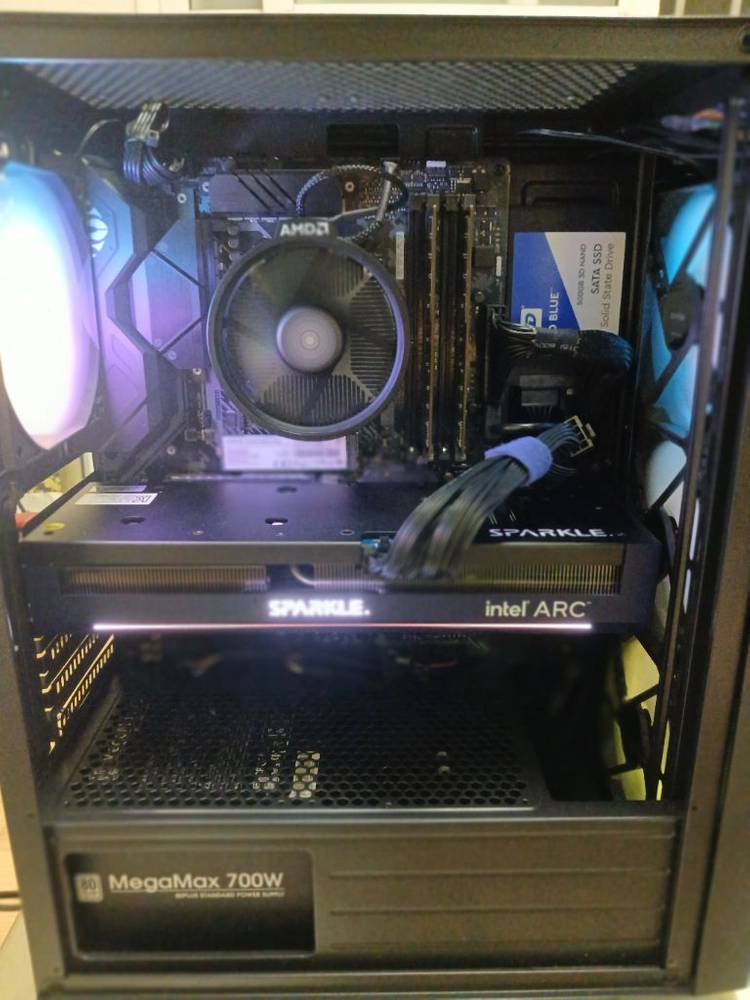 인텔 ARC A770 스파클 OC 16기가 3팬 모델. A/S 27년 5월까지. 이미지