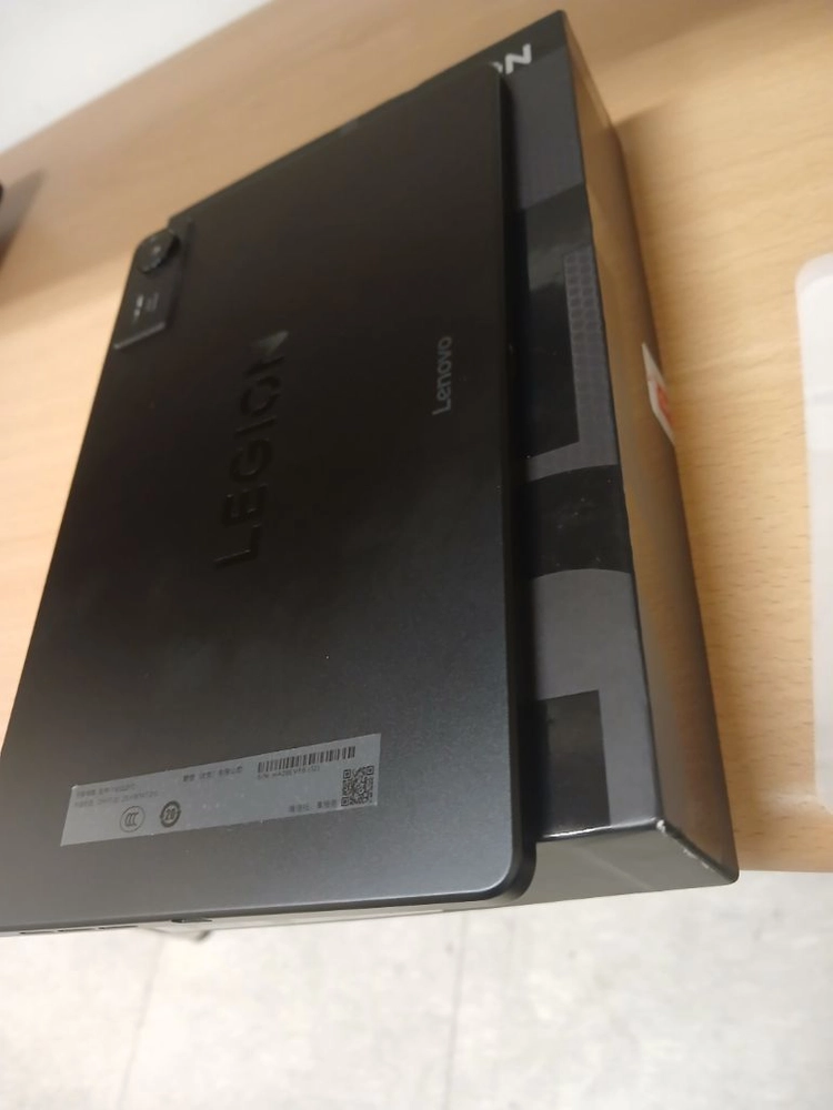 레노버 리전 Y700 4세대 태블릿 이미지