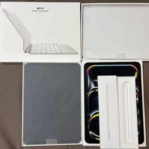 아이패드 프로 11인치 M5 256GB 실버 와이파이 단순개봉 / 매직키보드 / 애플펜슬 프로 이미지