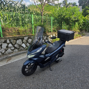 20년식 스쿠터 혼다 PCX125 오토바이 판매합니다 이미지