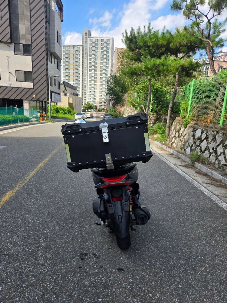 20년식 스쿠터 혼다 PCX125 오토바이 판매합니다 이미지