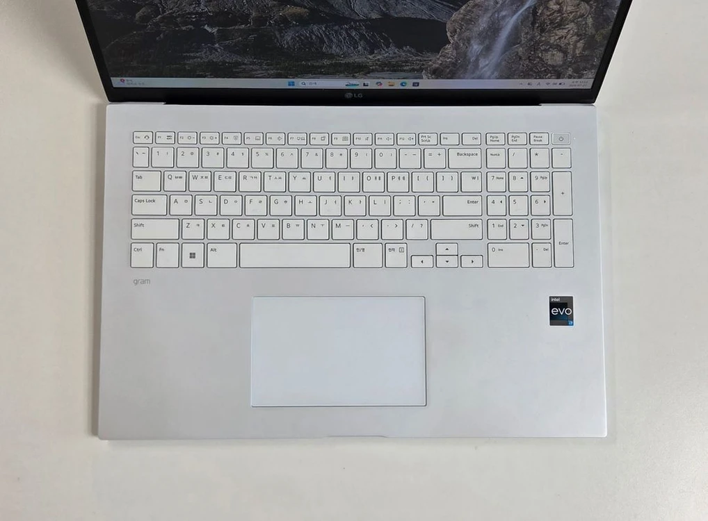 LG 그램 17 i7 32GB 512GB 17ZB90R-GD7XL 노트북 판매합니다 이미지