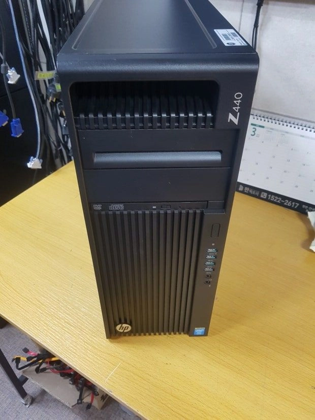 HP Z440 워크스테이션 32GB 1테라 SSD 용량 제온 cpu 코인노드 - 안심되는 중고거래