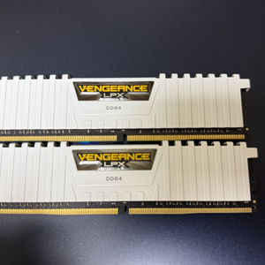 커세어 벤전스 ddr4 메모리,램 8gb * 2 이미지