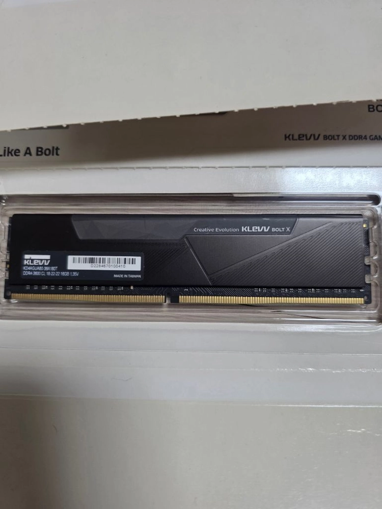 KLEVV BOLT X DDR4 3600 cl18 32GB(16x2) 이미지