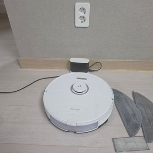 로보락s8 로봇청소기 이미지
