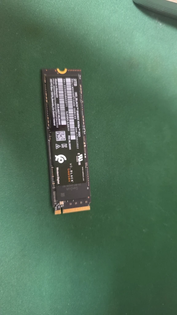 웨스턴디지털 wd black sn 850x 2tb ssd 판매합니다 - 안심되는 중고거래