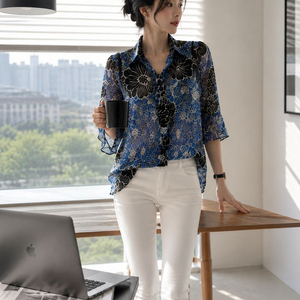 플라워 프릴 시스루 블라우스 이미지