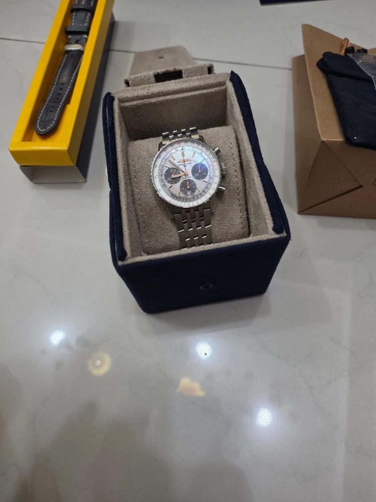 브라이틀링 네비타이머 41mm mop 한정판 에디션 팝니다 (내비타이머) - 안심되는 중고거래