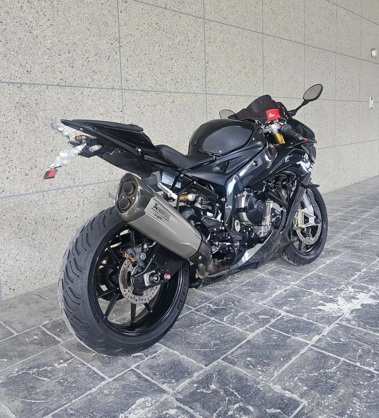 2018 S1000RR 풀배기 판매합니다. 이미지