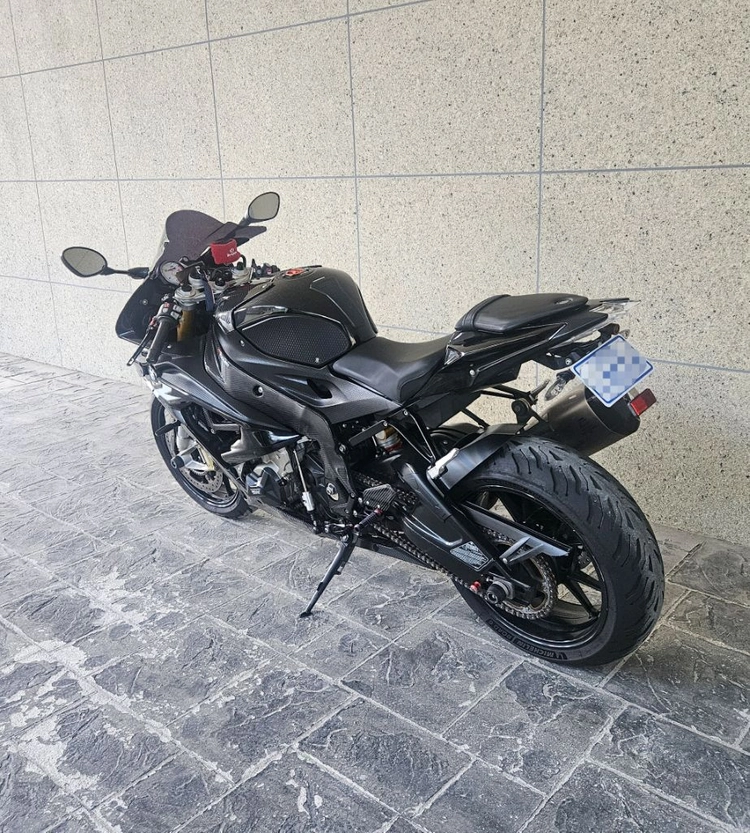 2018 S1000RR 풀배기 판매합니다. 이미지