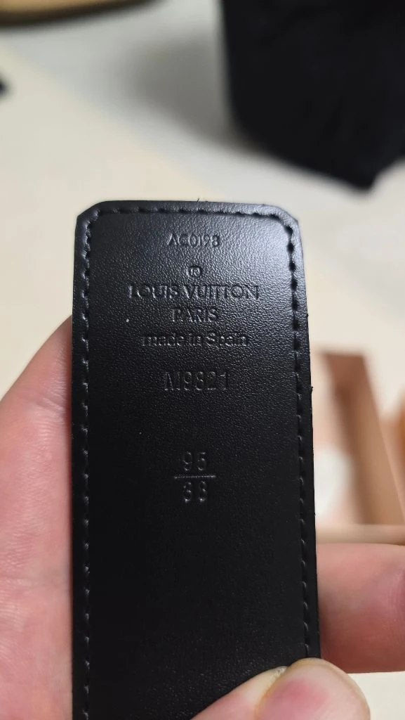 루이비통 모노그램 LV 이니셜 벨트 m9821 95/38 이미지