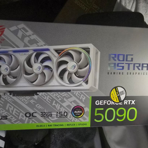 RTX 5090 아스트랄 화이트 미개봉 팝니다 이미지