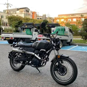 부캐너125 20년식 짧은키로수차량 이미지