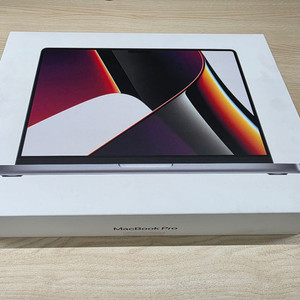 애플 맥북 프로 14형 MacBook Pro (A2442) 풀박스 S급 노트북 판매 이미지