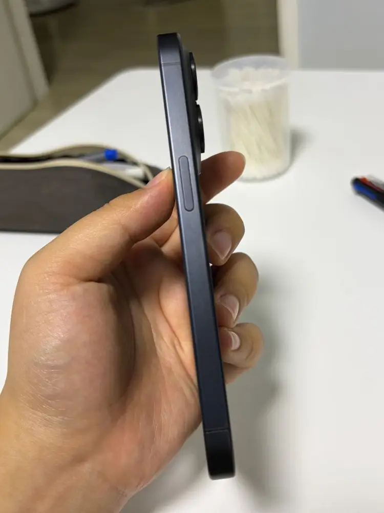 아이폰 15pro 256GB 이미지