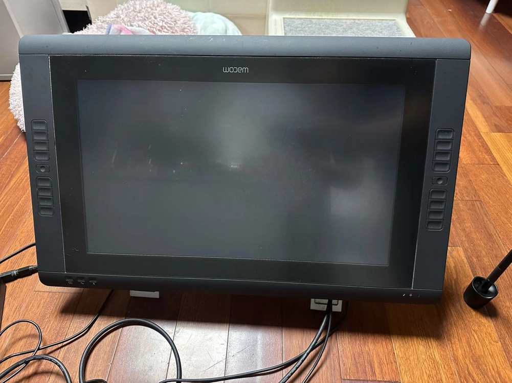 와콤 신티크 22 DTK-2200 액정 타블렛 풀세트 이미지