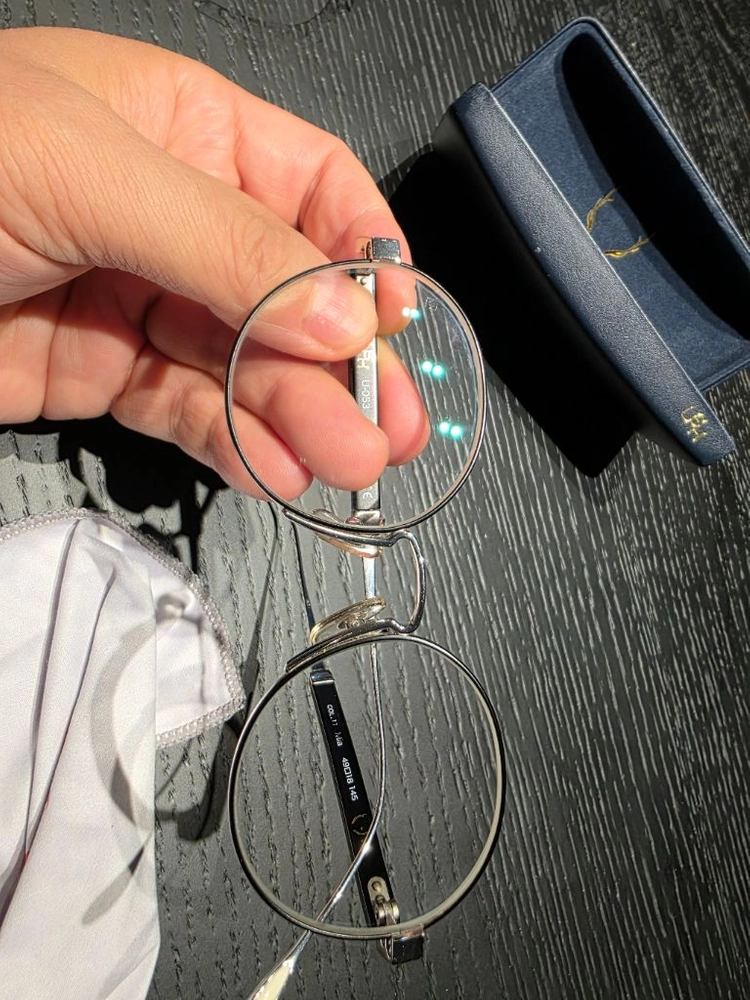 일본산ush안경테와 칼자이스 렌즈 이미지