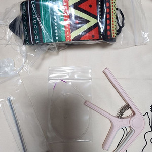 오봉기타 우쿠렐레 이미지
