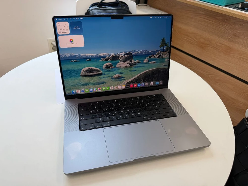 MacBook Pro 16인치 M2 Max 32GB / 1TB 이미지
