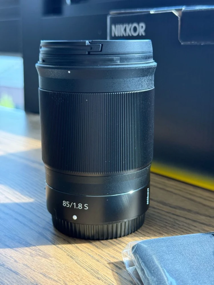 니콘 Z 85mm 1.8s 이미지