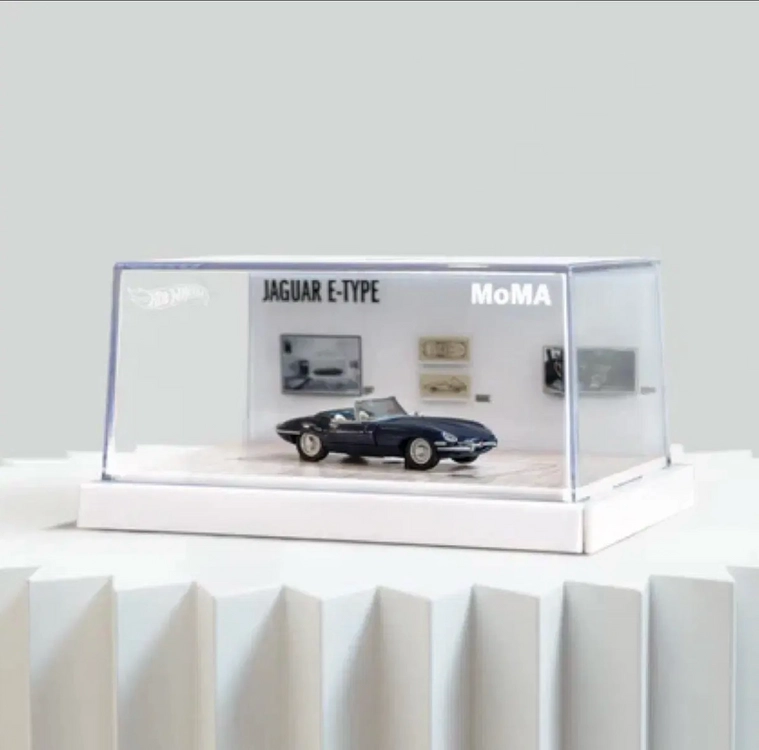 핫휠 x moma 재규어 e타입 로드스터 이미지