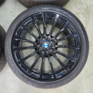 BMW G바디 3,4 시리즈 순정 18인치 휠타이어 판매합니다 이미지