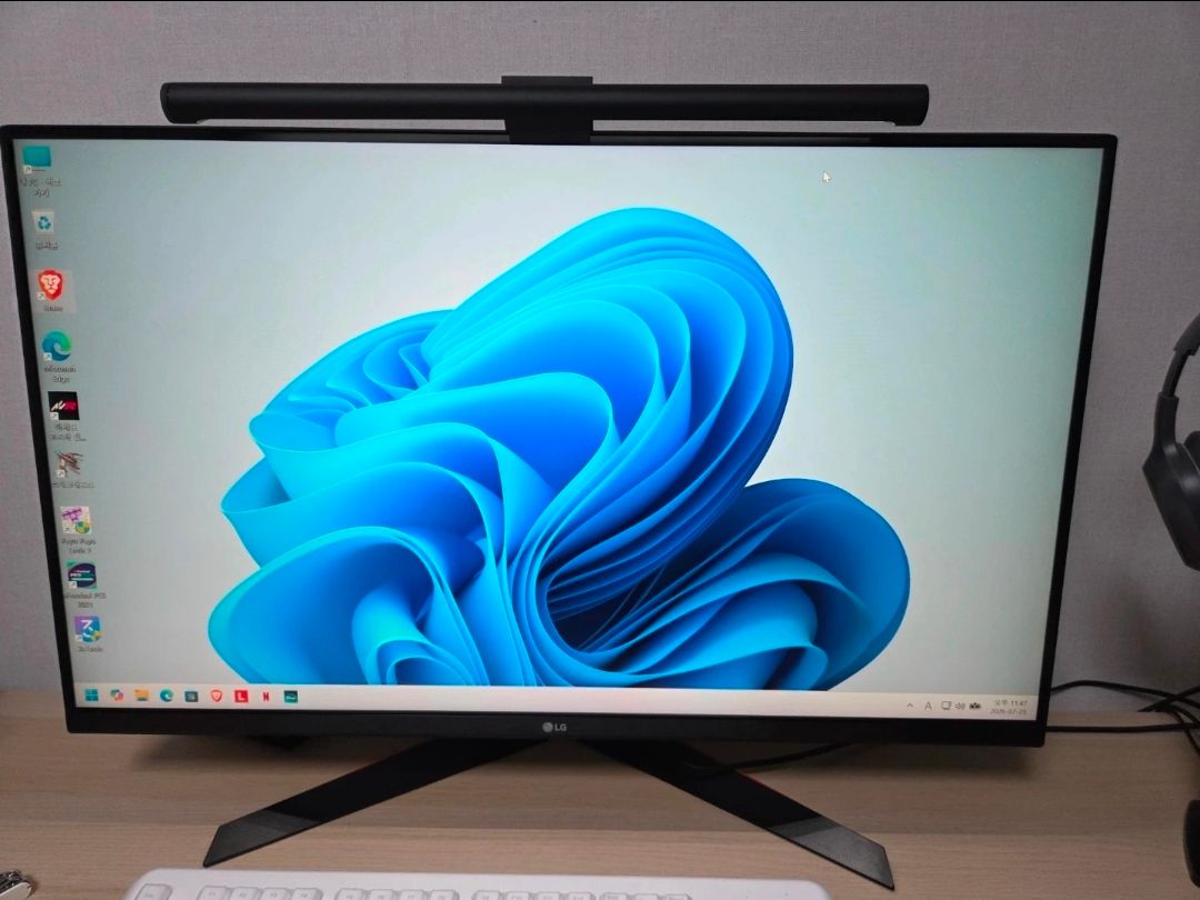 (이사 급처!)엘지 울트라기어 32인치 QHD 144 hz 게이밍 모니터 이미지