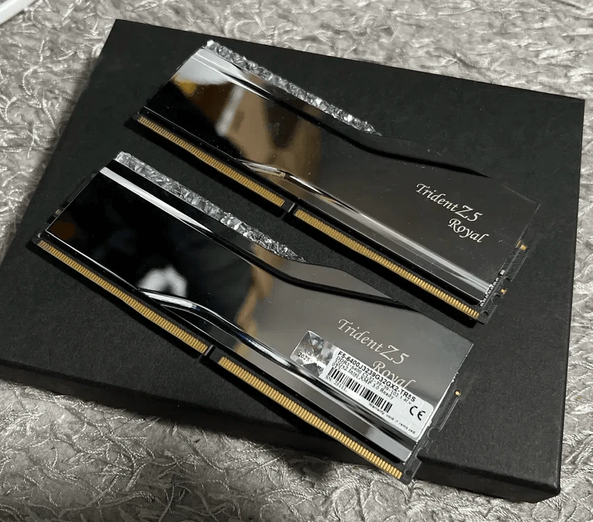 G.SKILL DDR5-6400 CL32 TRIDENT Z5 ROYAL 실버 32gb - 안심되는 중고거래