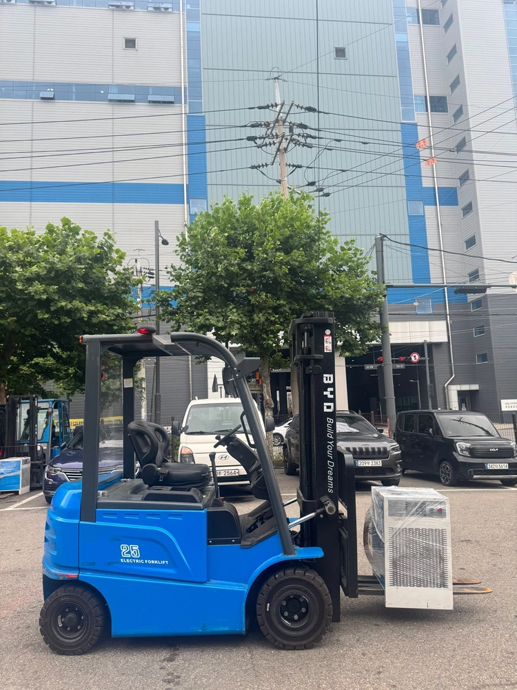 전동 지게차 2.5톤 좌식 BYD 2단 3.4M 전기 리치 소형 창고 이미지