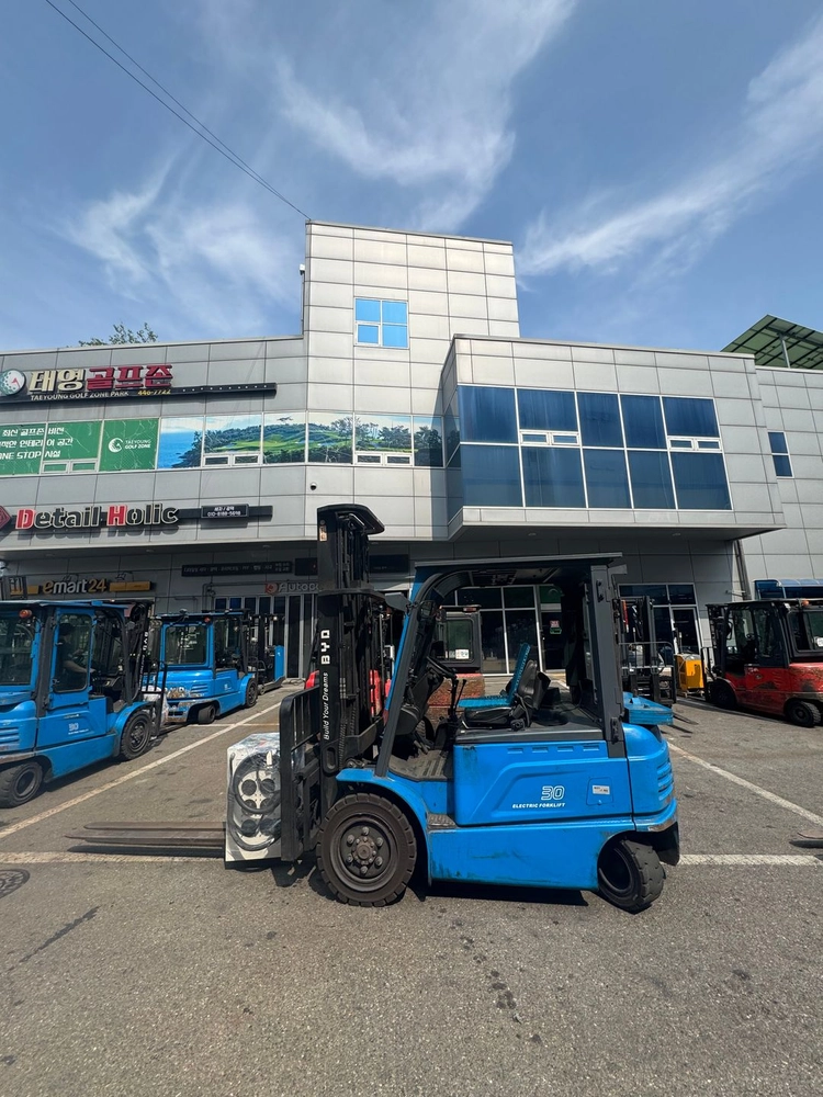 전동 지게차 3톤 좌식 BYD 3단 6.0M 전기 리치 소형 창고 이미지