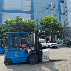 전동 지게차 3톤 좌식 BYD 3단 4.7M 전기 리치 소형 창고 이미지