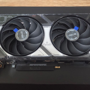 RTX 5060ti 그래픽카드 풀박스 이미지