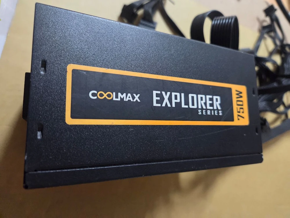 쿨맥스 750W GOLD 파워서플라이 풀모듈러 이미지
