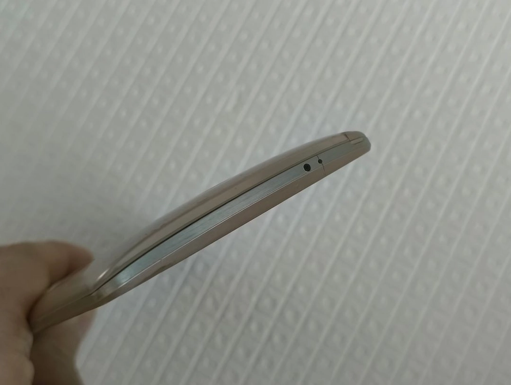 LG G3 골드 스마트폰 배터리2개+거치대 이미지