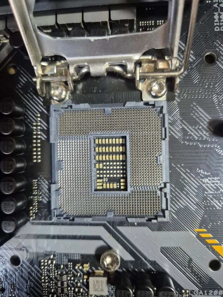 ASUS Z490 TUF 보드 팝니다 이미지