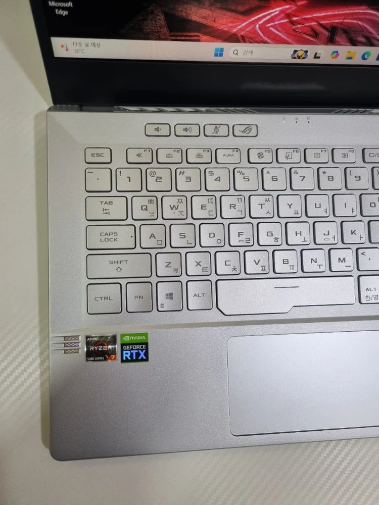 ASUS ROG Zephyrus G14 GA401Q 게이밍노트북 이미지