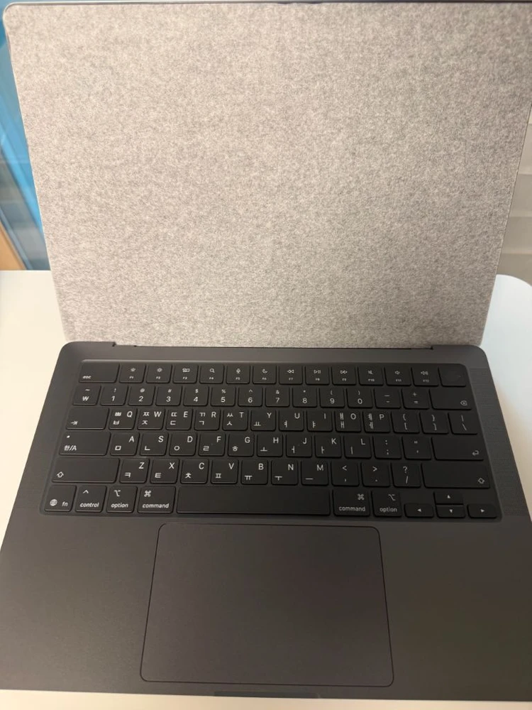[신품급] 맥북 프로 14 M5 Pro, 스페이스 블랙, 24GB, 2TB 이미지