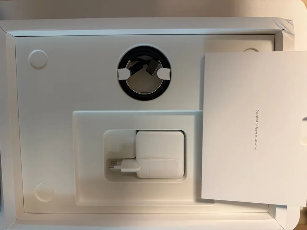 [신품급] 맥북 프로 14 M5 Pro, 스페이스 블랙, 24GB, 2TB 이미지