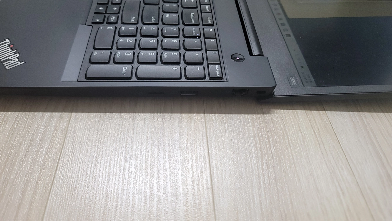 레노버 ThinkPad E595 노트북 AMD 라이젠 7 3700U 램16기가 이미지