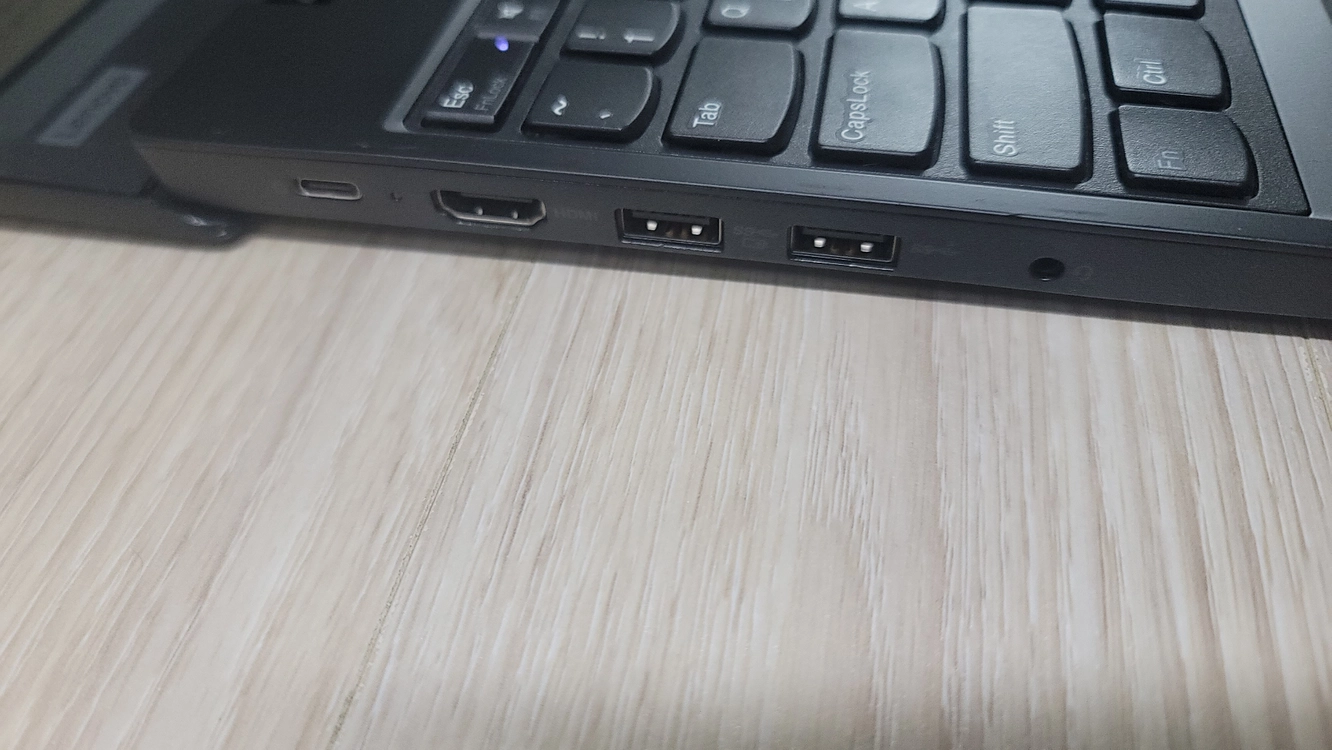 레노버 ThinkPad E595 노트북 AMD 라이젠 7 3700U 램16기가 이미지