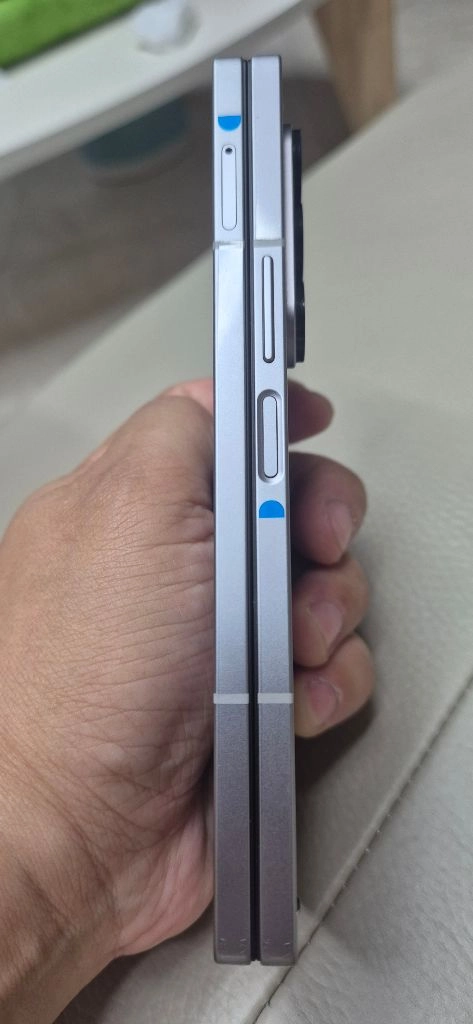 삼성 갤럭시 Z 폴드 6 실버 512GB 이미지