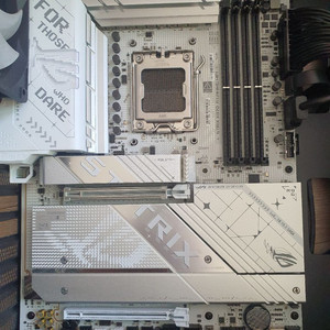 asus rog strix x870 a gaming wifi 메인보드 이미지