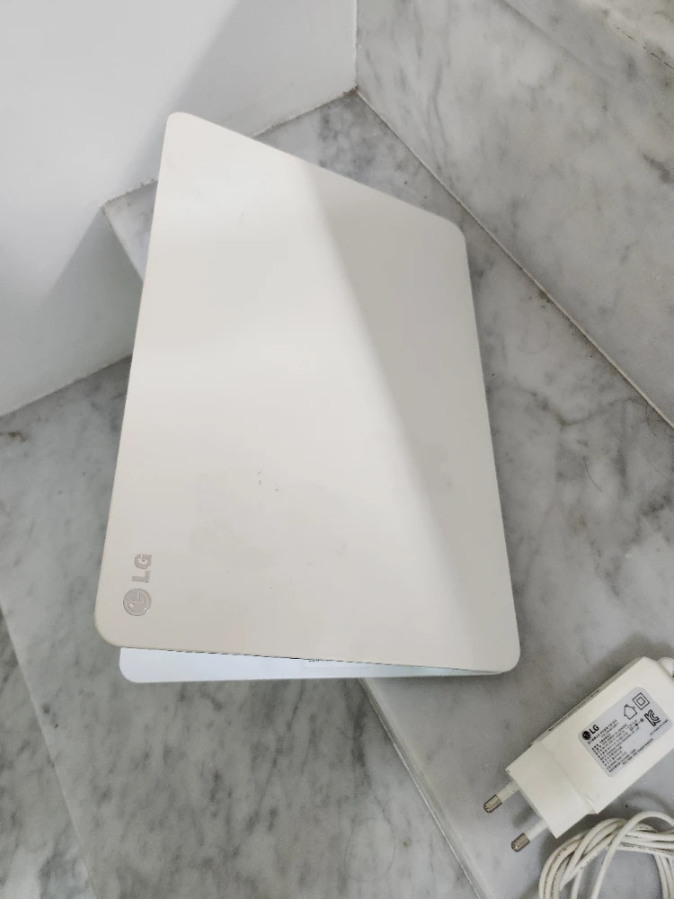 LG 노트북 13인치 이미지